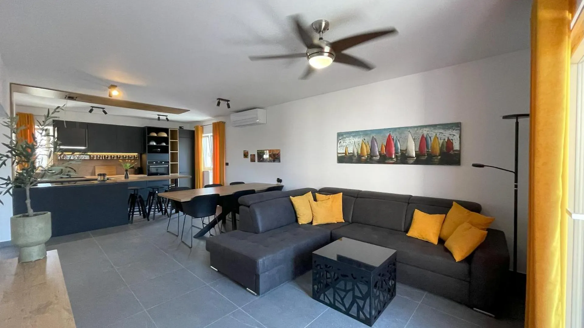Valkane Beach Apartments 普拉 0*,